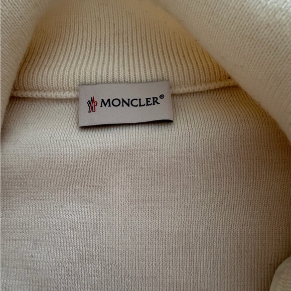 Moncler Women's Cream and Beige Quilted Puffer Jacket - Picture 5 of 15